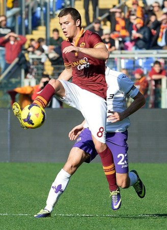  布雷斯特爆冷击败摩纳哥，日本国脚破门建功  